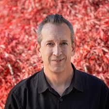 Chris Mael's Instagram, Twitter & Facebook