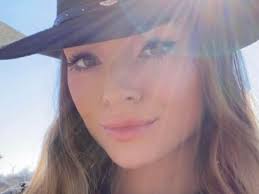 Fundraiser for Victor Hernandez by Elena OBrien : Valerie Blume