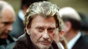 Johnny hallyday n'avait pas laissé de consignes pour son enterrement, mais il avait «glissé» trois autres orateurs suivront: Johnny Hallyday Ich Verdanke Michael Jackson Mein Leben Stars