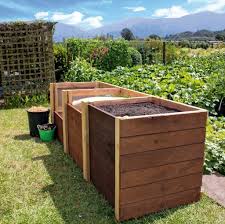 8 Easy Ways To Start Homesteading Compost Bin Diy Diy Compost Compost Bin
