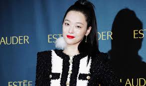 The cause of death being suicide. Sulli Bio Net Worth Sulli Choi Death Death Cause Dies At 25 Suicide K Pop Star Fx Songs Drama Age Facts Wiki Affair Boyfriend Height Gossip Gist