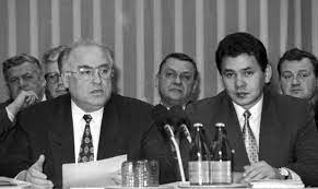 В молодости сергей кужугетович проработал в строительной отрасли почти 15 лет: Sergej Shojgu Biografiya Informaciya Lichnaya Zhizn Foto Video