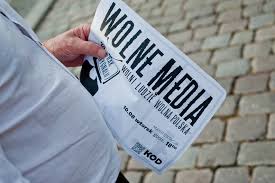Wolne media to podstawa demokracji inicjatorzy akcji podkreślają, że istnienie wolnych i niezależnych mediów jest jedną z podstaw demokratycznego państwa. Rhc76qsvbzzd M