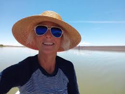 Julie Deery's Instagram, Twitter & Facebook