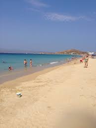 2 ore in media di aereo + 4 di traghetto veloce (tipo hellenic seaways) oppure. Un Tris Di Cicladi Per Tutti I Gusti Santorini Naxos E Mykonos