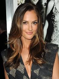 The Poster Corp Minka Kelly at Arrivals for Country Strong Premiere Photo  Print (40,64 x 50,80 cm) : Amazon.de: Küche, Haushalt & Wohnen