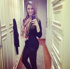 Por este motivo, decidió nunca más someterse. Fans Daniela Colett Home Facebook