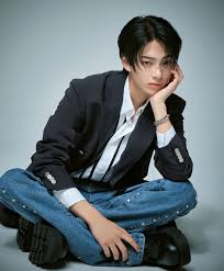 unleashthegeek on X: Iwase Yoji for Ginger Web. t.coX01Wqgai8r   X
