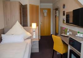 Hoch über unserem hotel liegt die festung ehrenbreitstein. Hotel Haus Morjan In Koblenz Deutschland 1000 Bewertungen Preise Planet Of Hotels