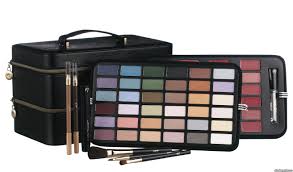Buy the latest makeup boxes at amazon.in. Beauty Makeup Idea Bridal Makeup Kit Box Price