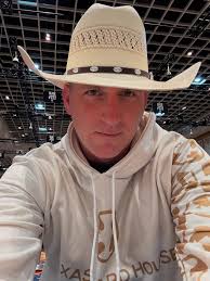 Scott Dulaney's Instagram, Twitter & Facebook