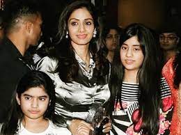 Janhvi kapoor shared this throwback picture with mom sridevi and dad boney kapoor on monday.(instagram). This Throwback Picture Of Sridevi With Daughters Janhvi Kapoor And Khushi Kapoor Is Going Viral As Social Media Fondly Remembers Her Bollywood News Bollywood Hungama