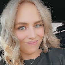 How to find the owners of a lost dog in Mineral Wells?