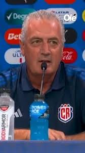 Leidy Benitez's Instagram, Twitter & Facebook