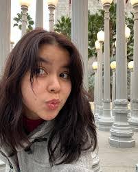 Zoe Allyson's Instagram, Twitter & Facebook