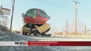 Police say the driver was trying to turn the wienermobile. Oscar Mayer Wienermobile Crashes In Pennsylvania Youtube
