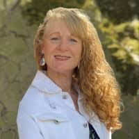 Sarah Keever's Instagram, Twitter & Facebook