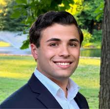 It's my great honor to announce...