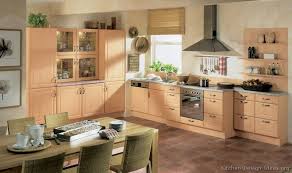 Kitchen Idea Of The Day Modern Light Wood Kitchens By Alno Ag Very Lovely Light Wo Kitchen Cabinets Light Wood Light Wood Kitchens Kitchen Design Small