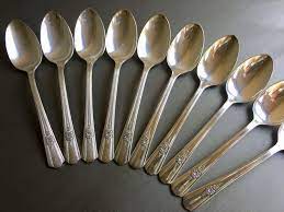 Remembrance 1948 by 1847 rogers bros. International Silver Desire Wm Rogers Overlaid Is Patterns Etsy Vintage Silverplate Vintage Flatware Dessert Spoons