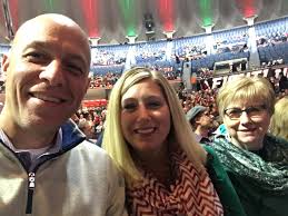 April Vogelsang (@AOgle00)