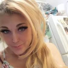 Michelle Awe's Instagram, Twitter & Facebook