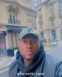 From Paris with love🖤🦅✨