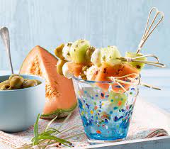 melonen oliven spiesse mit mozzarella rezept essen und trinken lebensmittel essen melonen
