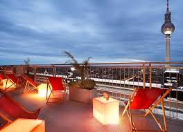 Wifi is free, and this hotel also features 3 restaurants and a spa. Eintritt Dachterrasse Park Inn Berlin Erlebnisangebote