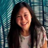 Jana Pitts's Instagram, Twitter & Facebook