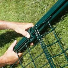 Installer Une Cloture De Panneaux En Grillage Cloture Panneau Rigide Cloture Cloture Jardin