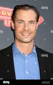 Garth Gamble's Instagram, Twitter & Facebook