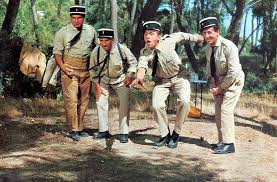 Sa fille nicole est folle de joie et ne tarde pas à se faire une foule d'amis tout en. The Troops Of St Tropez 1964