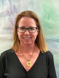 Eileen Hoff's Instagram, Twitter & Facebook