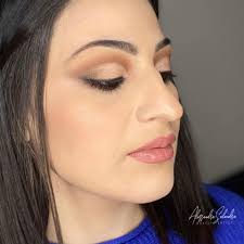 Mezza luna dai toni neutri • • • Prodotti utilizzati Occhi: @nablacosmetics  ; @natashadenonabeauty #bibapalette ; @astramakeupofficial Viso:  @inglot_italy ; @narsissist ; @nablacosmetics; @ctilburymakeup Labbra :  @maccosmeticsitalia; Wycon Cosmetics ...