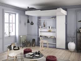 Le mobilier pliable est idéal pour aménager un petit balcon. Meubler Un Studio 10 Meubles Malins Pour Gagner De La Place