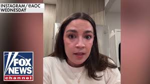 Lance Smith sings Shook Me All Night Long dedicated to his girlfriend Jenn 