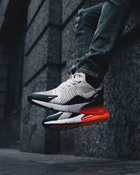 Nike Air Max 270 Light Bone Hot Punch Credit Ruvilla Https Twitter Com Gmlinglin Status 978452879873785856 Nike Air Max Nike Air Nike