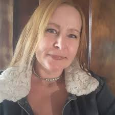 should i adopt this stray cat?