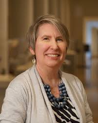 Jennifer Komar's Instagram, Twitter & Facebook