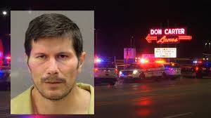 Witnesses describe '15 minutes of terror' inside Illinois bowling alley  with gunman