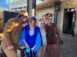 Also known as porter thomas, tom and tonya porter. Downtown Austin Bars Turned Restaurants Expect To See Busiest Night Of The Year Kxan Austin