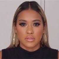 Oneida Vargas's Instagram, Twitter & Facebook