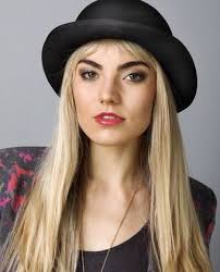 Pin By Hedy Mazorra On Beauty Blonde Hair Black Girls Black Eyebrows Bleach Blonde Hair