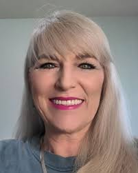 Moderate coverage foundation for dry skin concerns