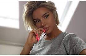Hat sie ihre besten freund:innen gucci und louis. Shirindavid Mirror Selfie Selfie Scenes