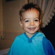 Remy Rae Boyer (@remtyroo)