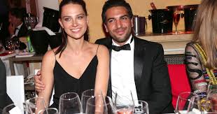 Und damit weg vom liebesmarkt. Julia Czechner 5 Fakten Uber Elyas M Barek S Neue