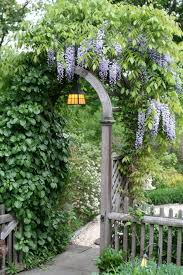 Arche Fleurie 11 Facons De L Inviter Dans Le Jardin Entree Du Jardin Amenagement Jardin Arche Jardin