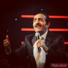1978 yılında nilüfer hanım ile evlenen mustafa keser'in bu evliliğinden üç oğlu vardır. Pit1yclybjqccm